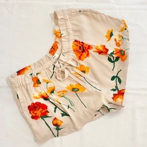 Wilfred Montrouge Crepe Shorts